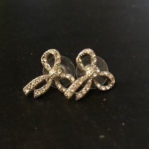 Cookie lee bow earrings